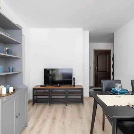 With Balcony Near Bulwary Wislane Wwa67 Apartamento *